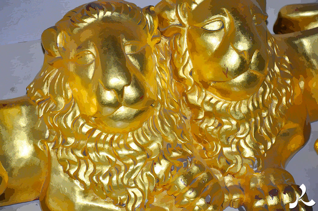 deux lions d'or